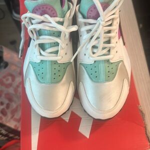 Women's White and Mint Athletic Shoes